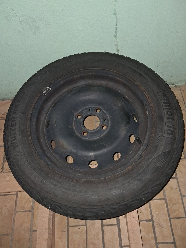 4 VELGEN MET WINTERBANDEN, Ophalen, 15 inch, Velg(en), Winterbanden