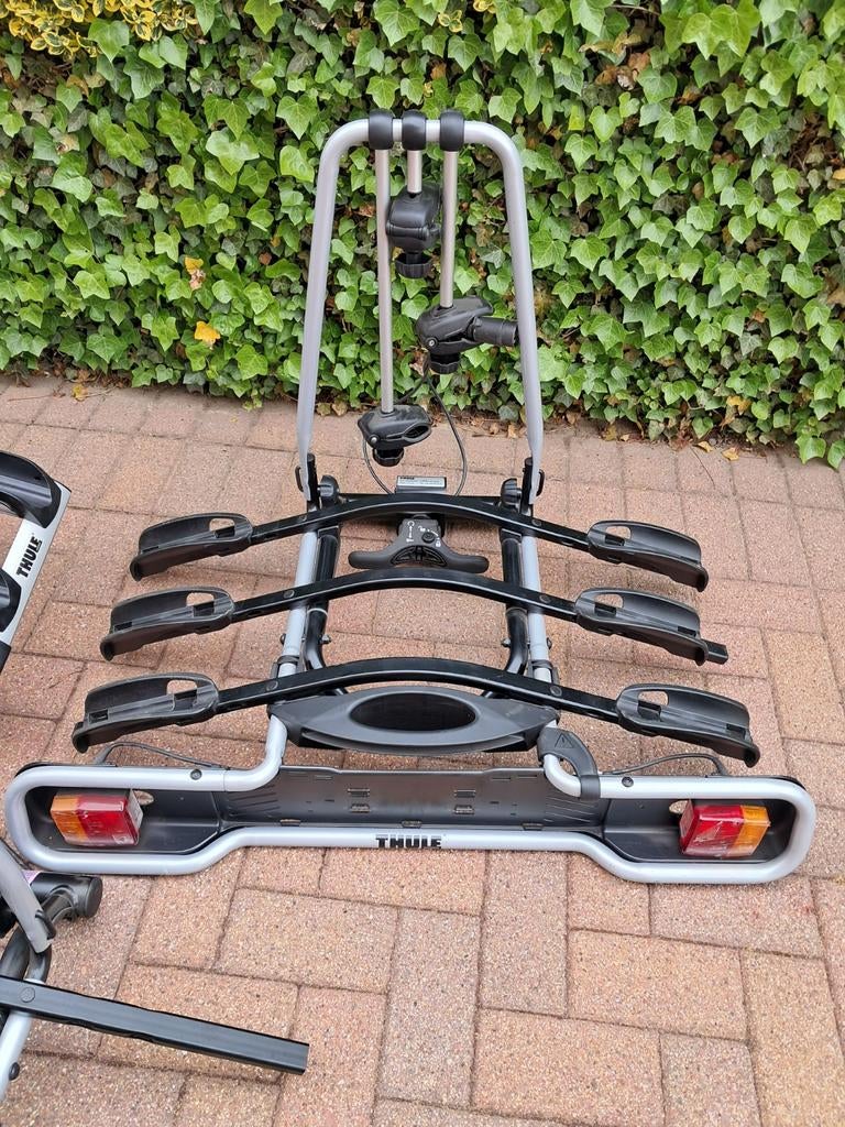 Thule fietsendrager nieuw, Ophalen, 3 fietsen of meer, Trekhaakdrager, Brede banden