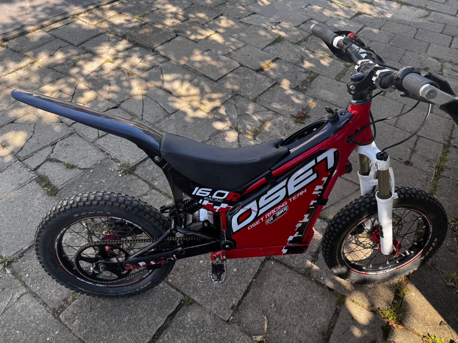 Oset 16R mini crosser, Fietsen en Brommers, Minibikes, Midibikes en Pitbikes, Zo goed als nieuw, Schijfrem, Ophalen