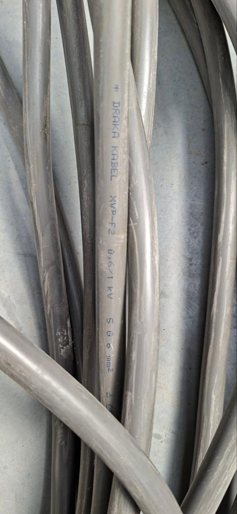 XVB f2 5G6.     42m, Doe-het-zelf en Bouw, Elektriciteit en Kabels, Ophalen