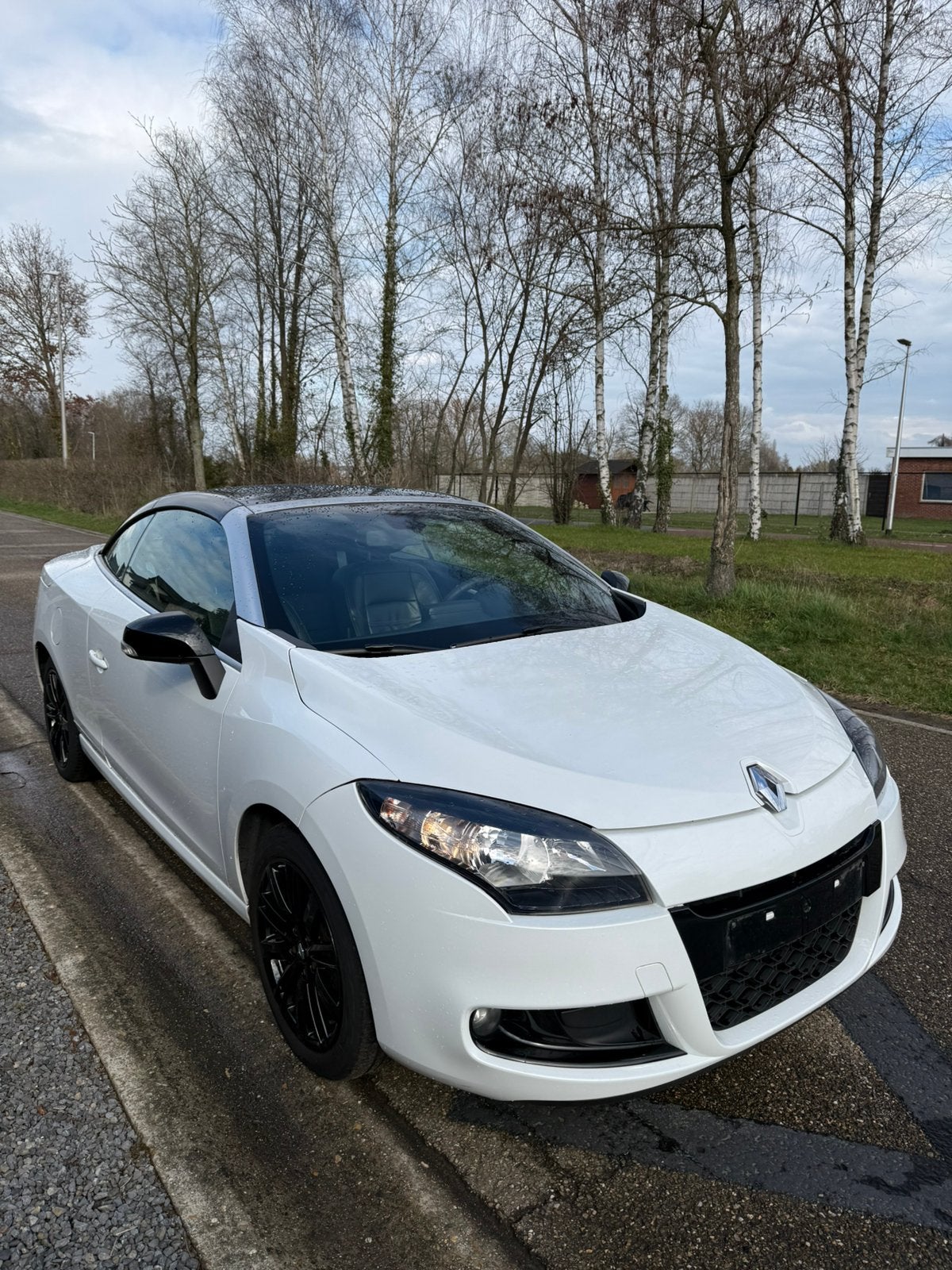 Renault Megane Cabrio 1.9DCi Monaco gp 130pk, Auto's, Zwart, 4 cilinders, Cabriolet, Wit