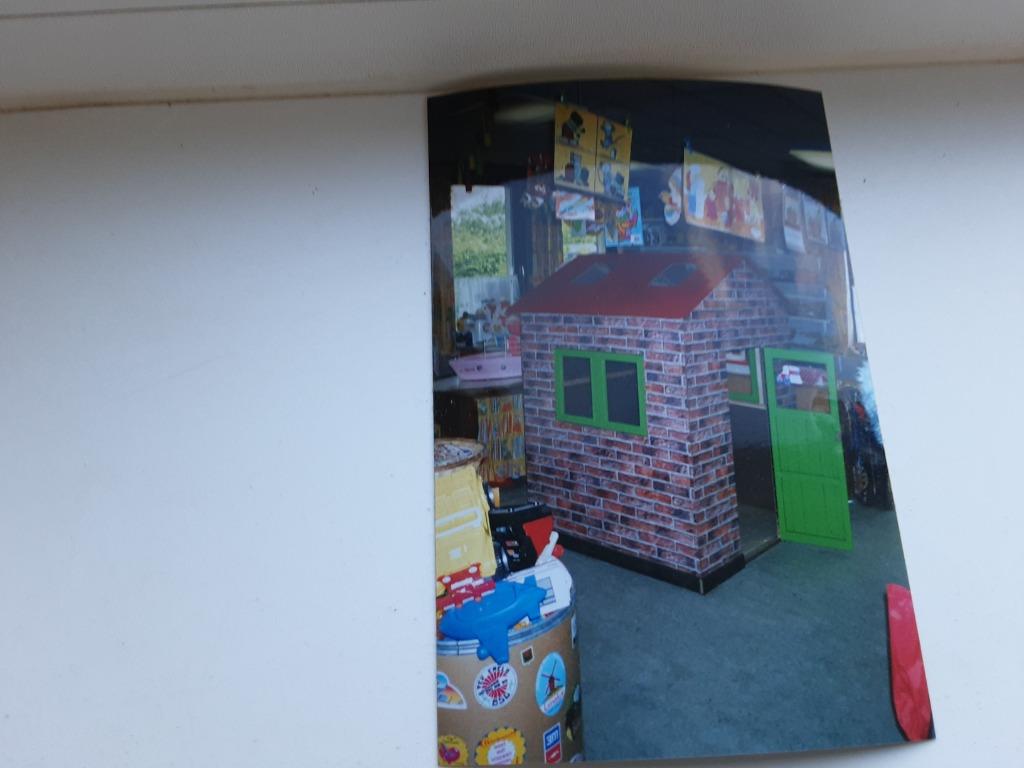 KINDERHUISJE  SPEELHUISJE, Enlèvement, Comme neuf, Bois
