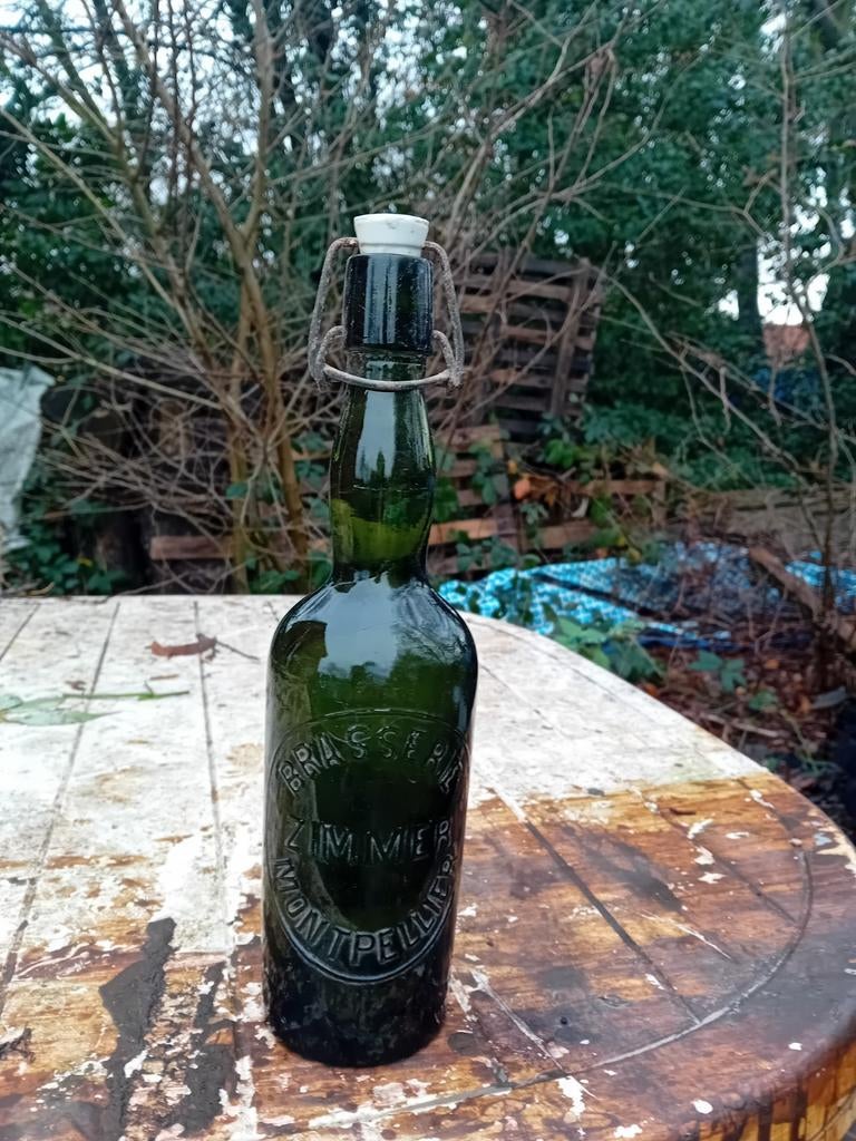 Oude vintage bierfles brouwerij Zimmer Montpellier, Verzamelen, Biermerken, Ophalen of Verzenden