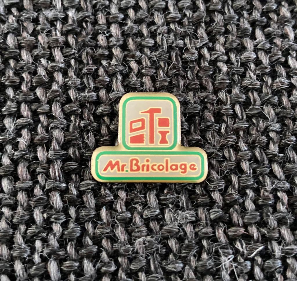 PIN - MR. BRICOLAGE, Envoi, Utilisé, Autres sujets/thèmes, Insigne ou Pin's