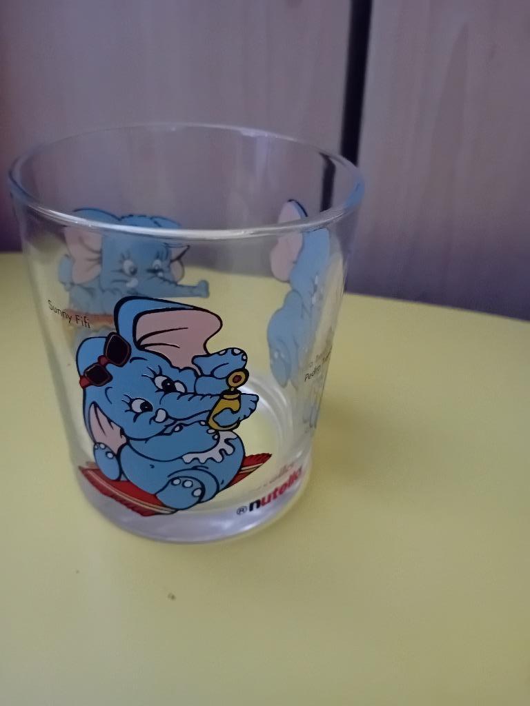 Verre Nutella éléphant ancien, Collections, Marques & Objets publicitaires, Enlèvement ou Envoi, Neuf