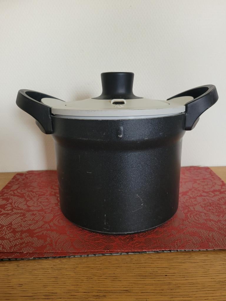 Casserole pression Lagostina  4 litres, Envoi, Aluminium