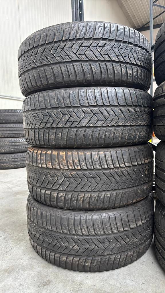 Site d'hiver 245/45R18 275/40R18 de la marque Pirelle, Collections, Autocollants, Marque, Enlèvement