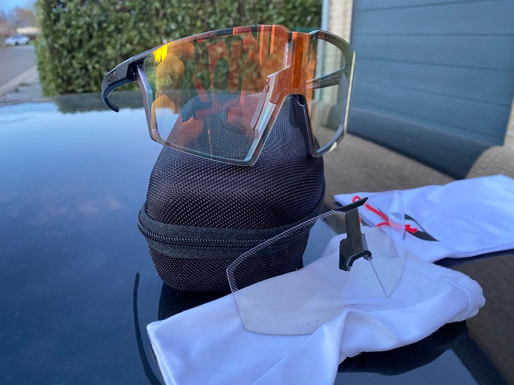 Julbo Edge reactiv, Enlèvement