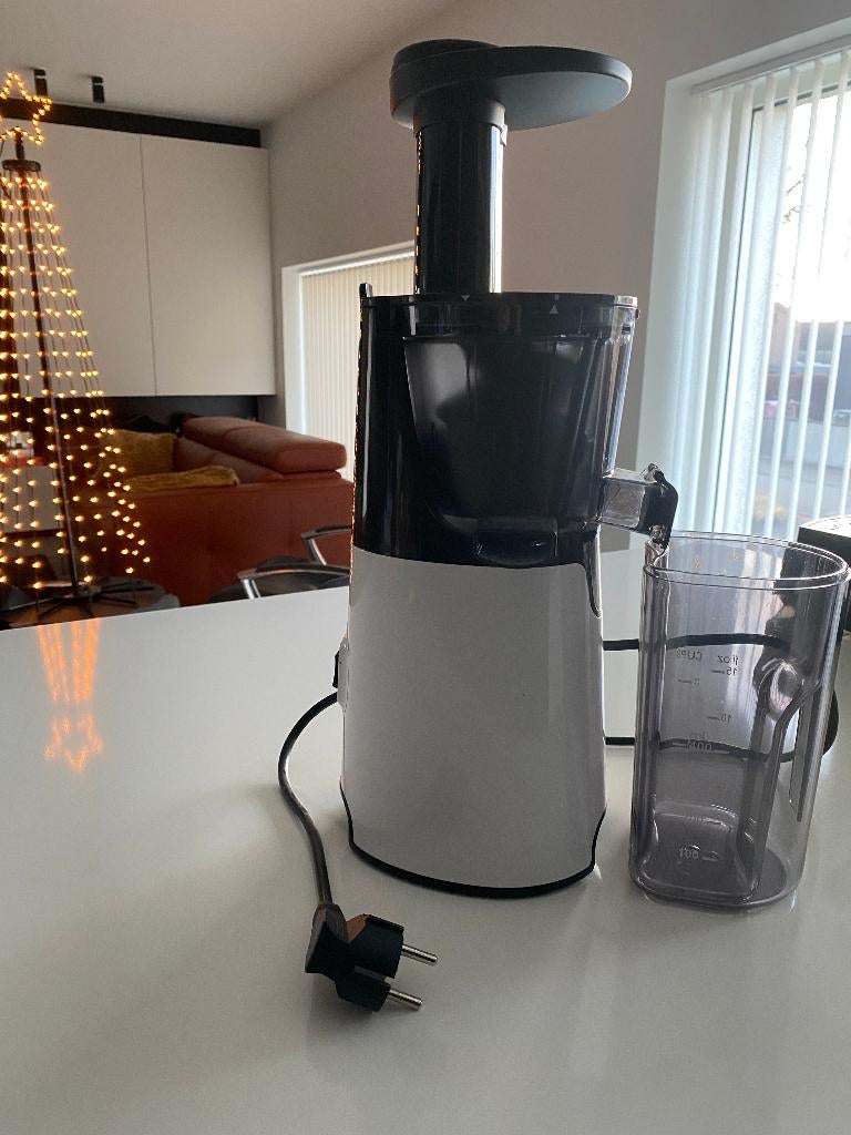 Domo Slowjuicer, Huis en Inrichting, Keuken | Keukenbenodigdheden, Zo goed als nieuw, Ophalen