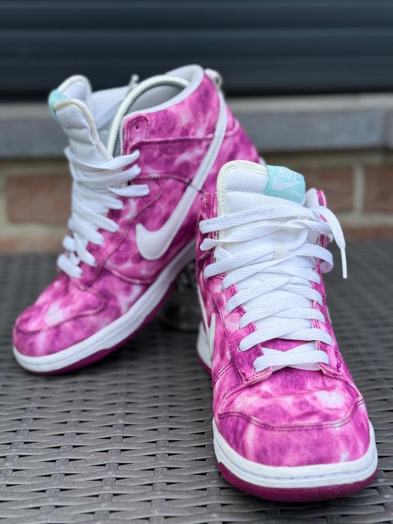 Nike Dunk High Premium Red Plum sneakers maat 39, Ophalen of Verzenden, Gebruikt, Schoenen