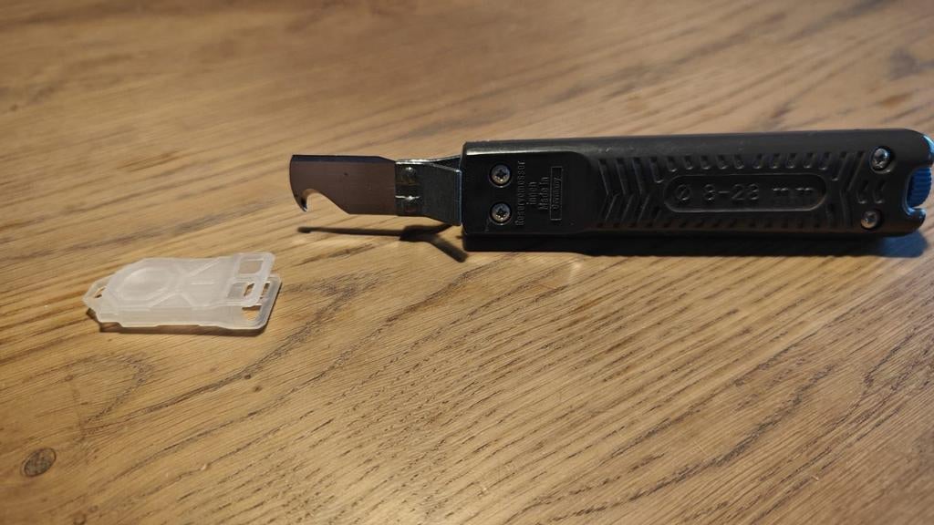 Kabel stripper, Doe-het-zelf en Bouw, Ophalen, Zo goed als nieuw