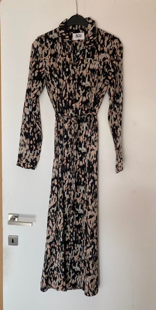 Mooie lange jurk, Kleding | Dames, Zwart, Ophalen of Verzenden, Zo goed als nieuw, Onder de knie