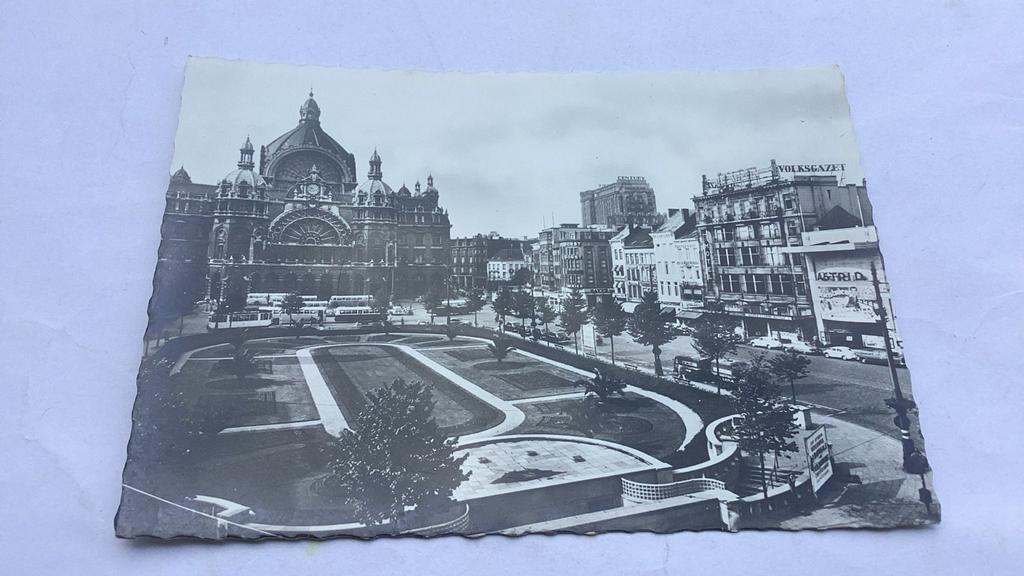 Antwerpen Astrid Plein, Ophalen of Verzenden, Ongelopen