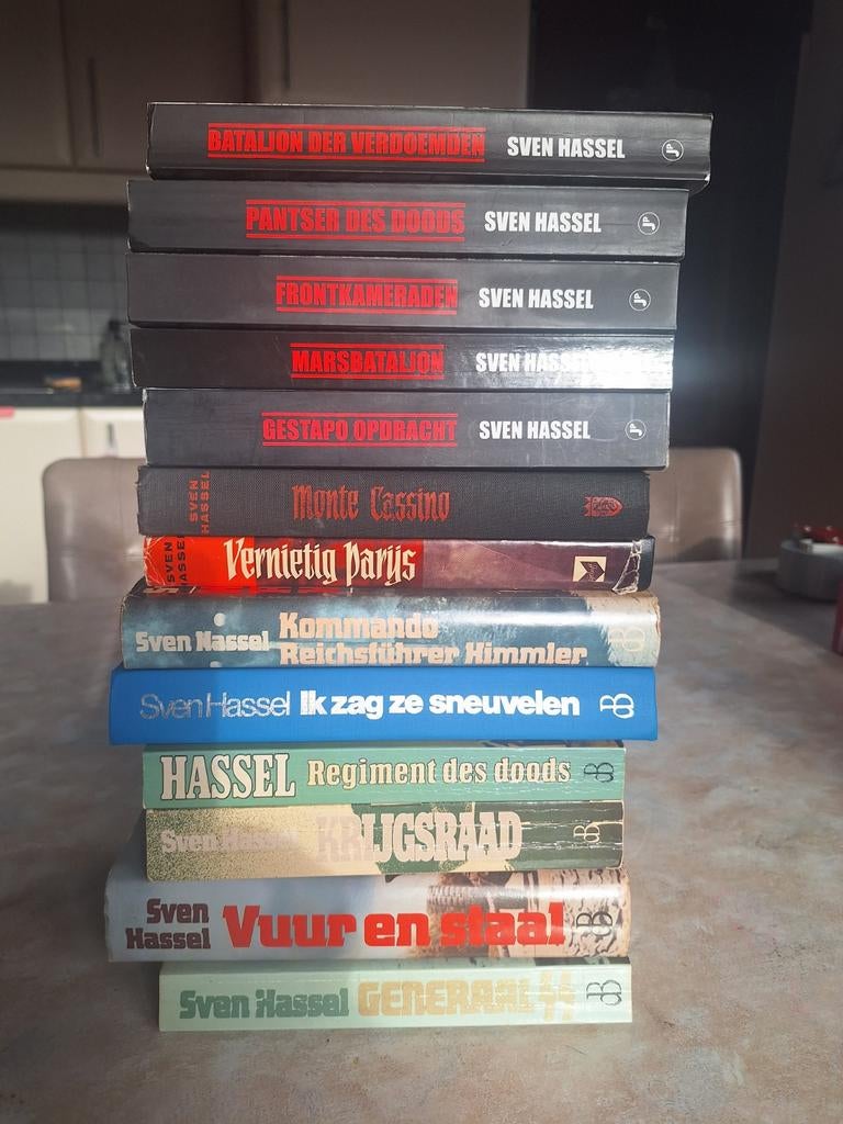 Alle boeken van sven hassel, Boeken, Ophalen of Verzenden