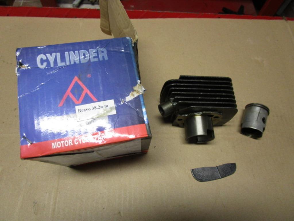 Nieuwe adtermarket 49cc cilinder voor Vespa Ciao enz., Fietsen en Brommers, Ophalen of Verzenden, Nieuw, Cilinder, Piaggio