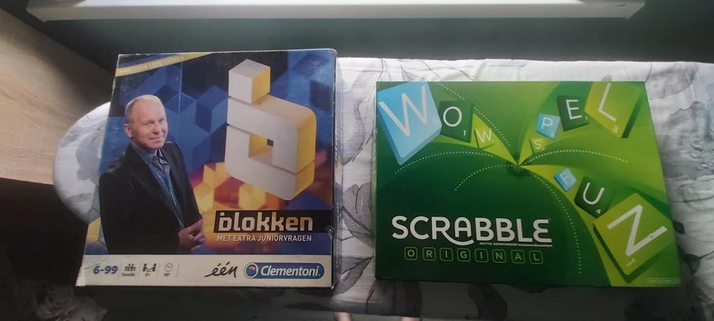 Blokken en Scrabble spel, Ophalen, Zo goed als nieuw