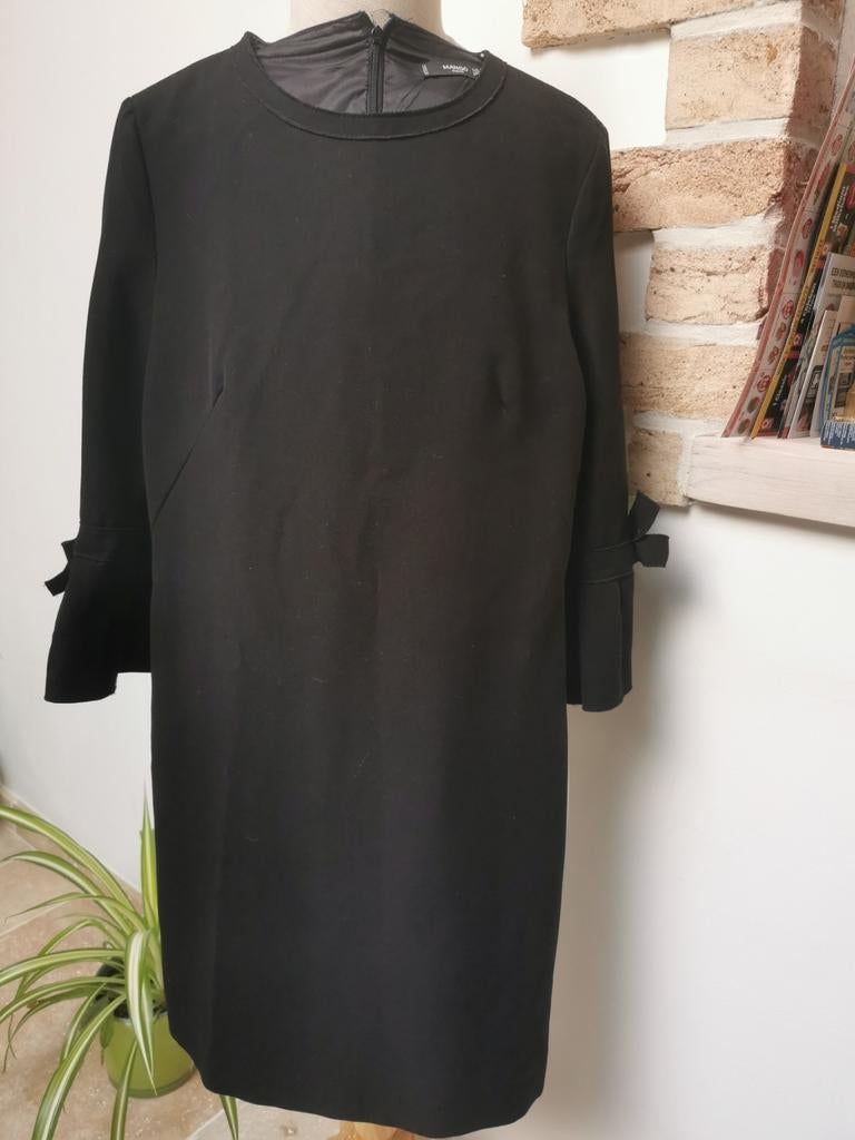 Très belle robe noire de chez Mango, Vêtements | Femmes, Mango, Enlèvement ou Envoi, Taille 36 (S), Comme neuf