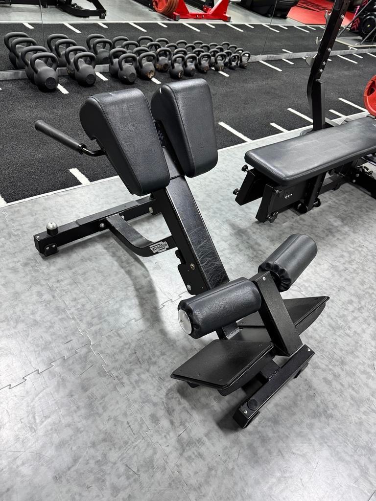 TECHNOGYM Hyper Extension, Sport en Fitness, Fitnessmaterialen, Ophalen, Gebruikt, Rug, Fitnessbank