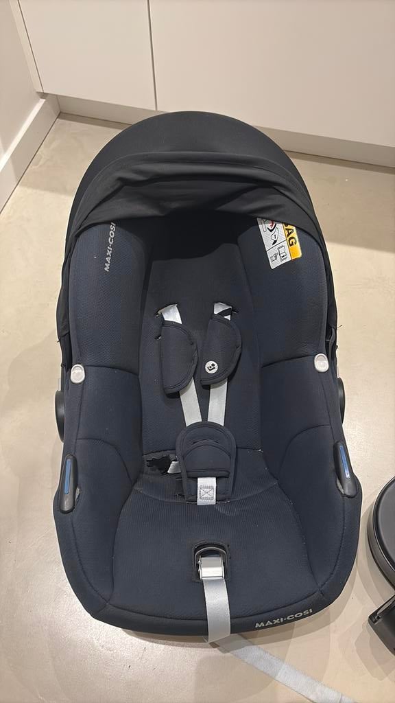 Maxi-Cosi Cabriofix i-Size Essential Graphite, Enlèvement, Utilisé, Maxi-Cosi, Isofix