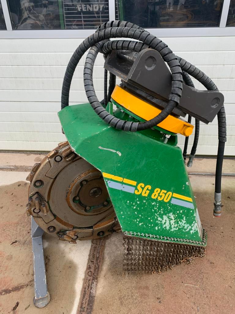 Stobbenfrees Dutch Dragon SG 850 kraan aanbouw, Zakelijke goederen, Ophalen