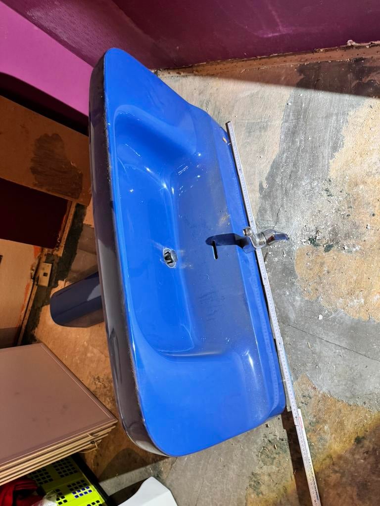 Lavabo bleu sur pied 100cm de large 58 de profond, Bricolage & Construction, Enlèvement, Utilisé, Lavabo