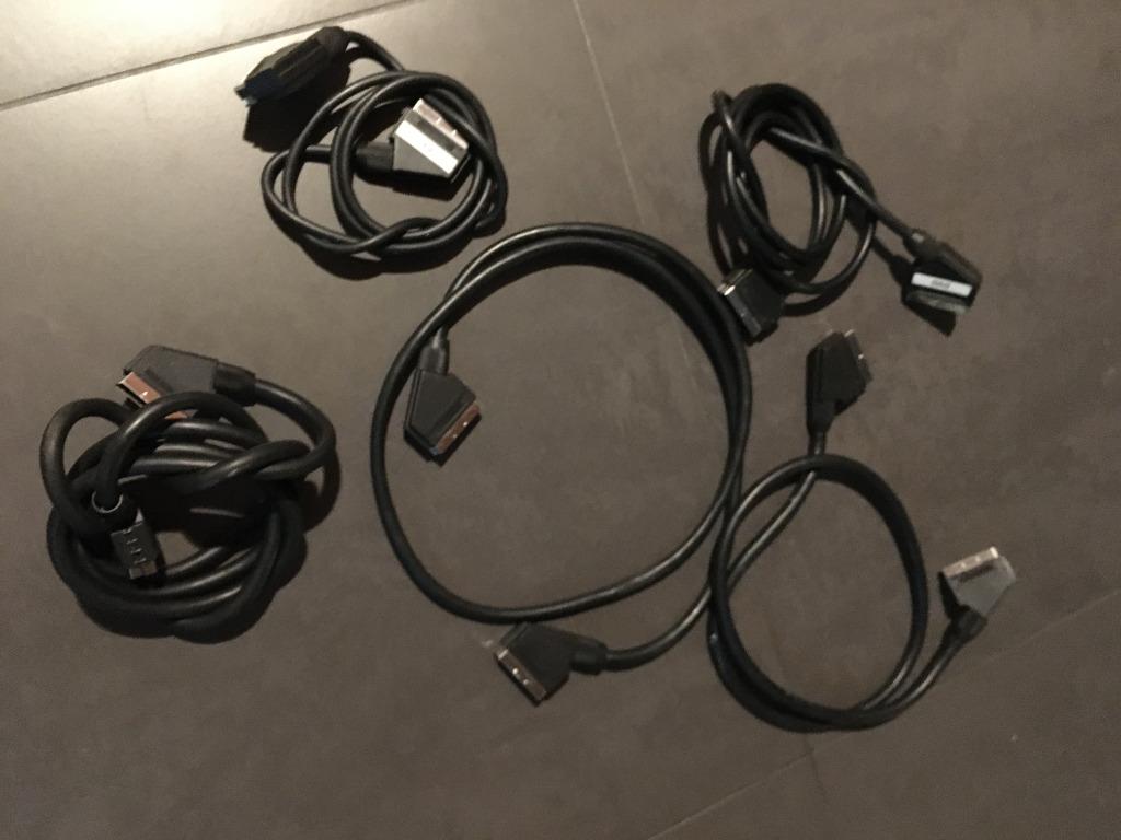 Scart kabels, Enlèvement, Comme neuf, Moins de 2 mètres, Câble péritel