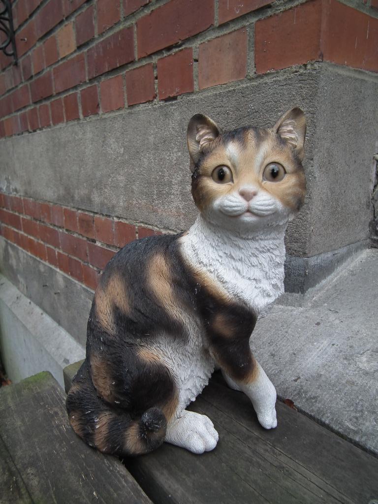 Decoratieve kat (hoogte 26 cm/1 kg.), Verzenden, Zo goed als nieuw, Dier