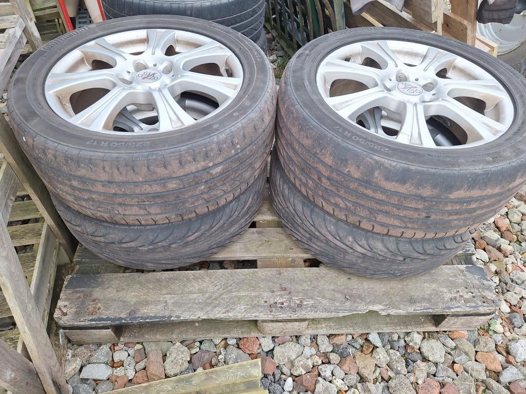 4 Jantes 17 pouces JIA CUZZO 5 trous à vendre 300€, Autos : Pièces & Accessoires, Pneus & Jantes, Enlèvement, 17 pouces, Jante(s)
