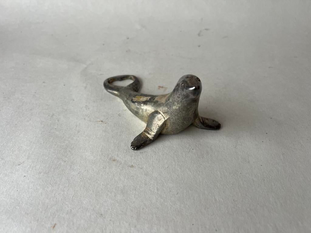 Zeehond als kroontjeswipper, Antiek en Kunst, Ophalen of Verzenden