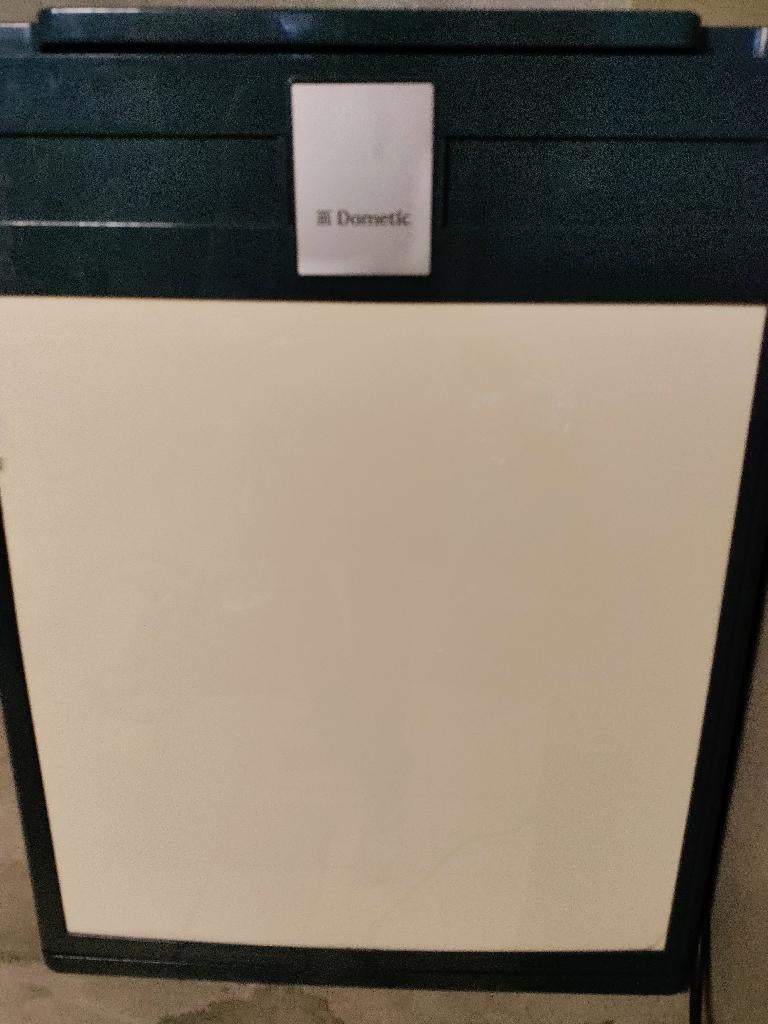 Frigo Dometic inbouw, Ophalen, Zonder vriesvak, Minder dan 45 cm, Minder dan 85 cm
