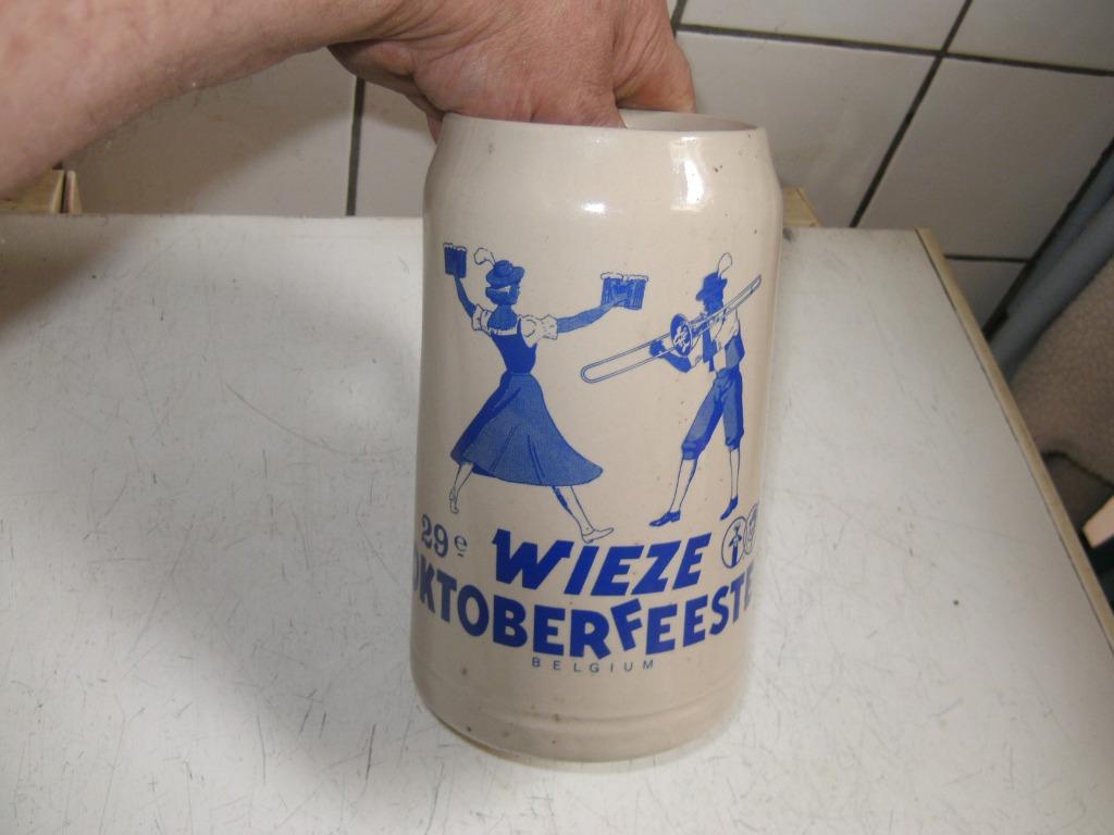 Bierpot Wieze 29de oktoberfeesten van 1 liter, Verzamelen, Verzenden, Zo goed als nieuw, Overige typen, Overige merken