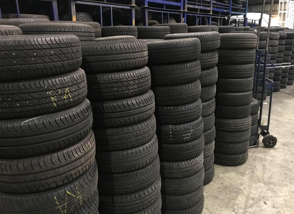 Vrachtwagen Banden en Autobanden Export Afrika, Auto-onderdelen, Banden en Velgen, Ophalen, Vrachtwagen, Band(en)