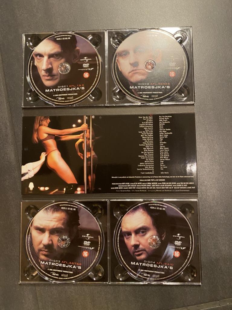 DVD Matroesjkas, Cd's en Dvd's, Ophalen, Zo goed als nieuw