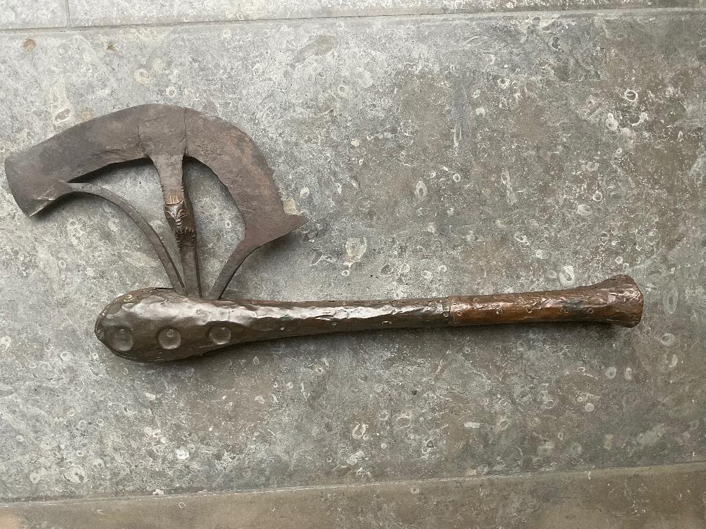 Bijl uit Congo, Ophalen of Verzenden, Brons