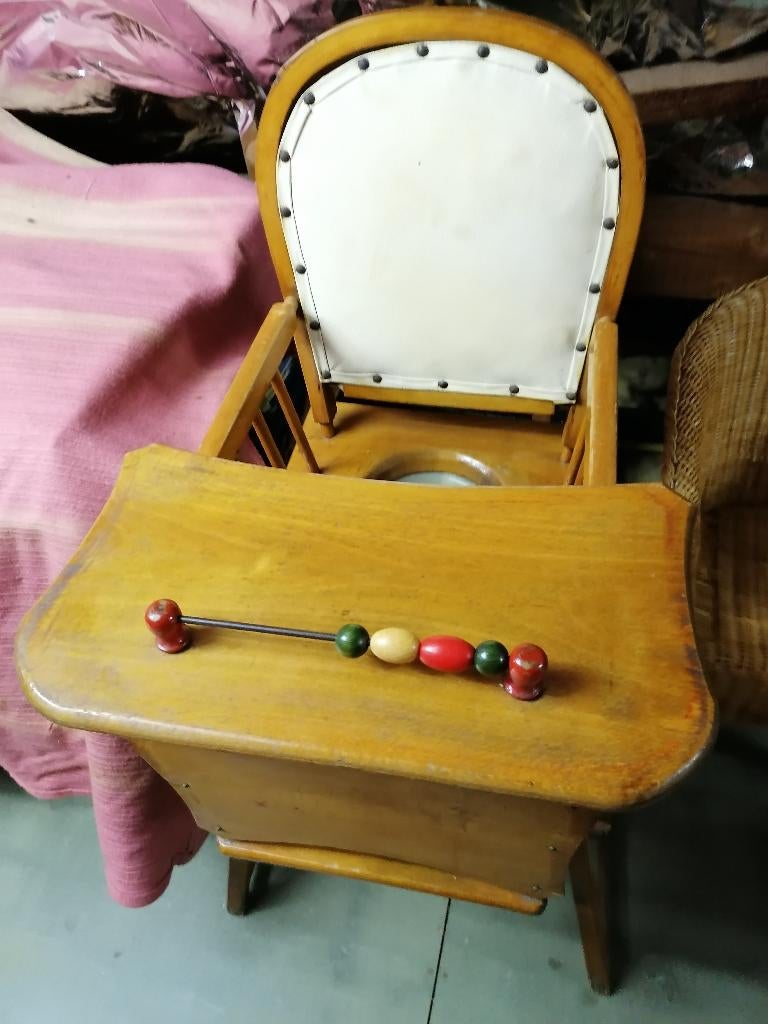 antieke kinderstoel, Ophalen, Gebruikt, Bruin, Eén