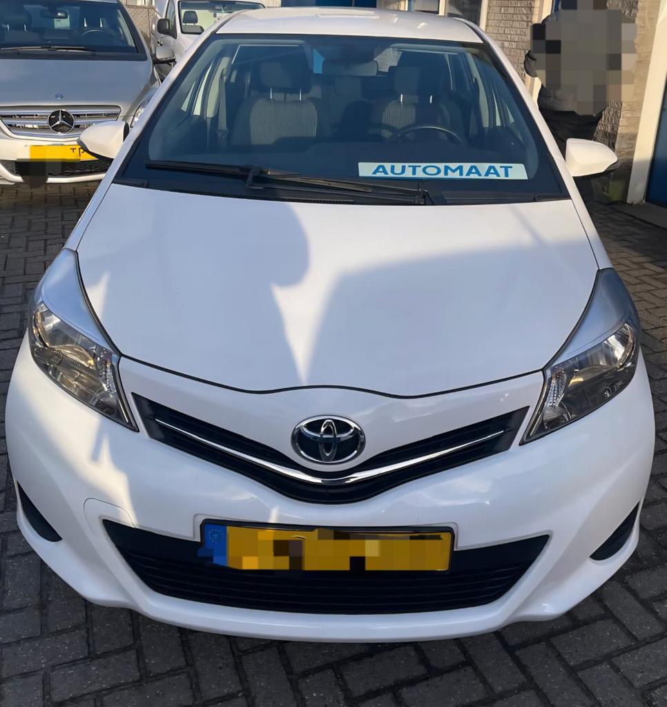 Toyota Yaris, Autos, Achat, 1300 cm³, 5 portes, 5 places