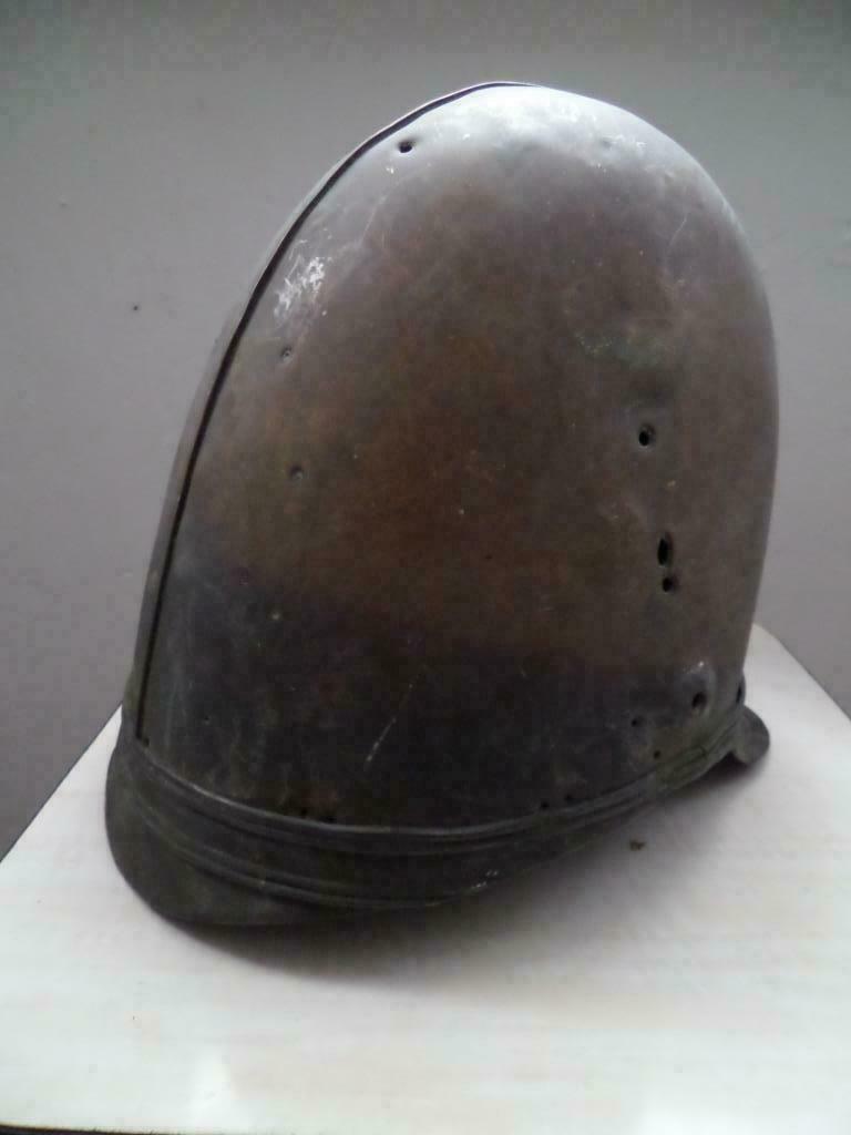 Coque de casque pompier, Enlèvement ou Envoi, Autres, Casque ou Béret
