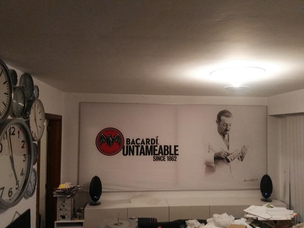 Zeer grote reclame doek BACARDI  308x139cm, Enlèvement