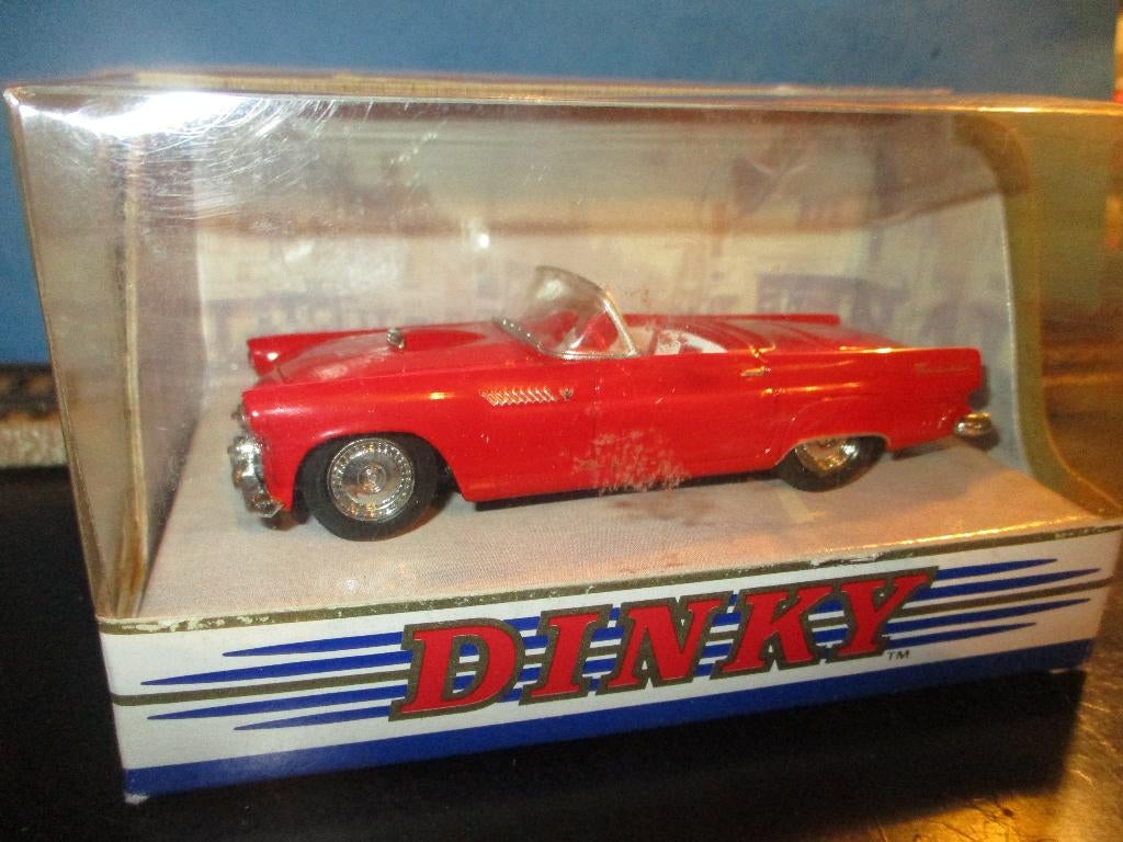 Dinky-Matchbox Ford Thunderbird 55, Enlèvement ou Envoi, Neuf, Voiture, Dinky Toys