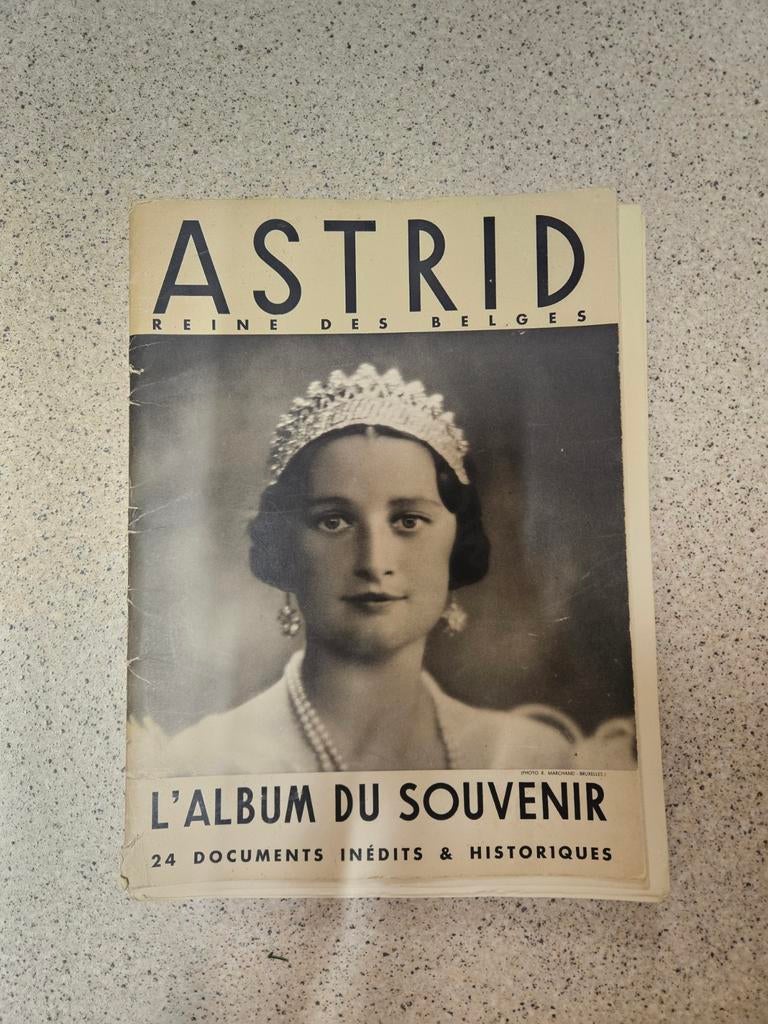 Koningin Astrid, prentenreeks uit 1935 op A4, Ophalen