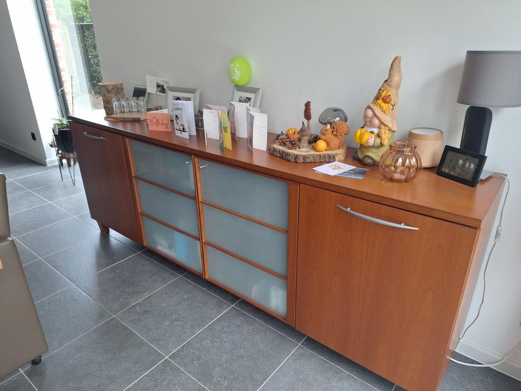 Dressoir in kerselaar hout., Ophalen