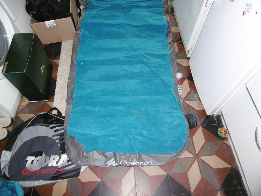 luchtbed 1 persoon 80 cm beed, Caravans en Kamperen, Luchtbedden, Ophalen of Verzenden, Gebruikt, 1-persoons