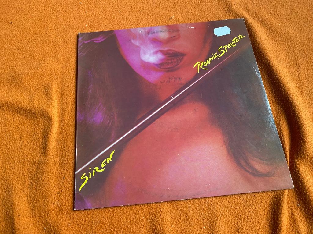 Ronnie Spector, Enlèvement ou Envoi