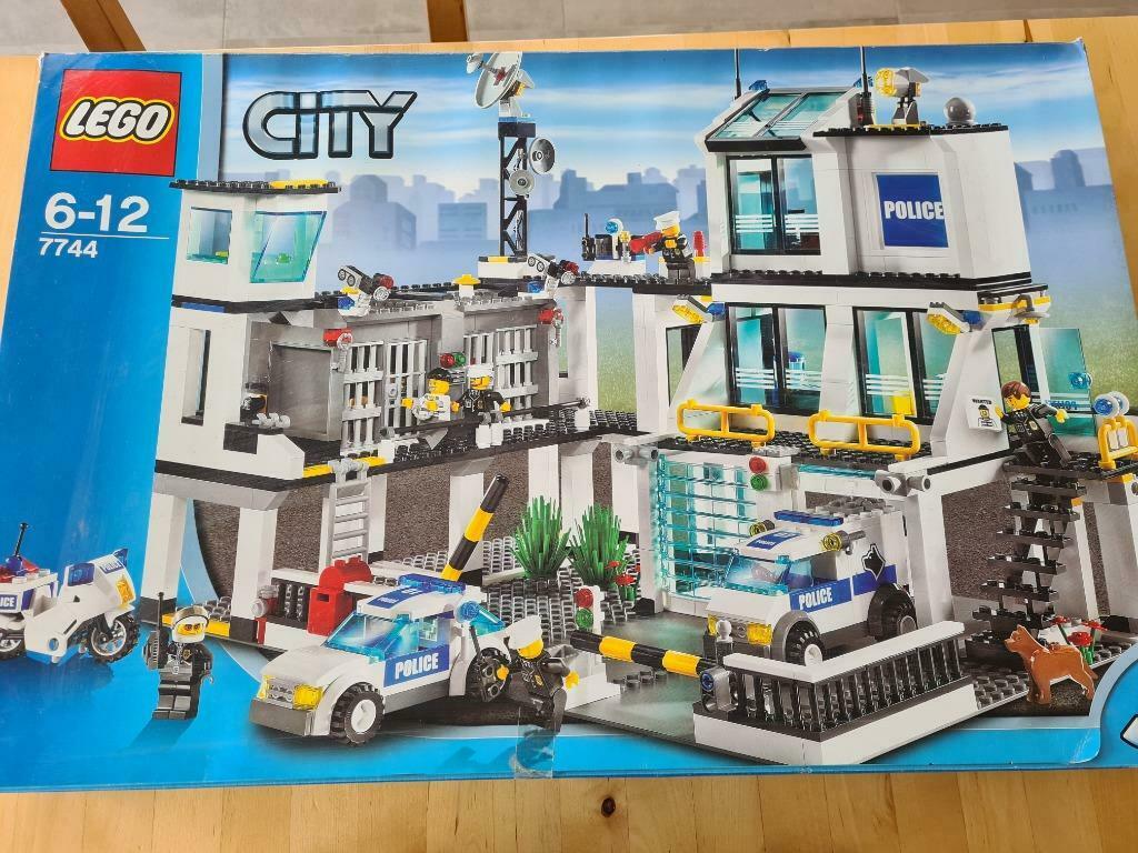 Lego City : Le poste de police 7744, Enlèvement ou Envoi, Comme neuf, Ensemble complet, Lego
