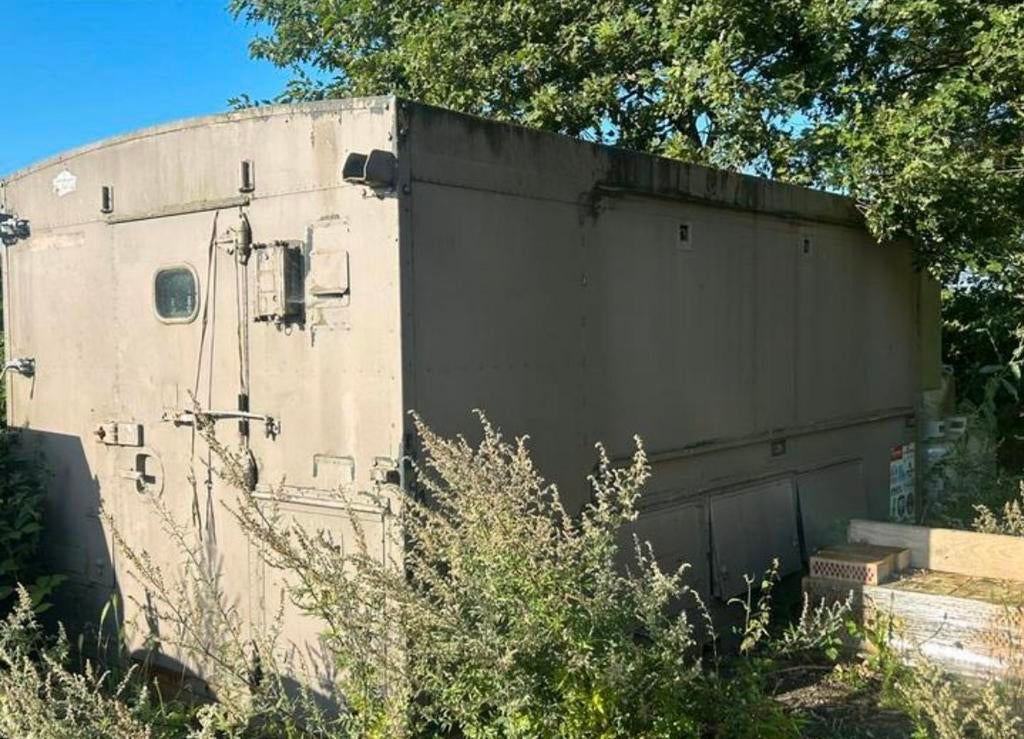 Werfkeet en solarium, Doe-het-zelf en Bouw, Ophalen, Gebruikt