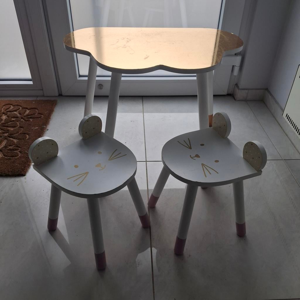 Kleuter tafel en stoelen, Kinderen en Baby's, Kinderkamer | Tafels en Stoelen, Ophalen, Stoel(en)