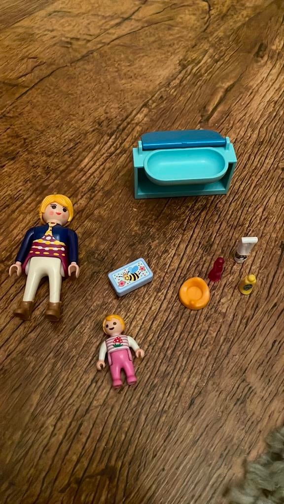 Playmobil Mama avec table à langer - 5368, Enfants & Bébés, Jouets | Playmobil, Enlèvement ou Envoi, Comme neuf, Ensemble complet