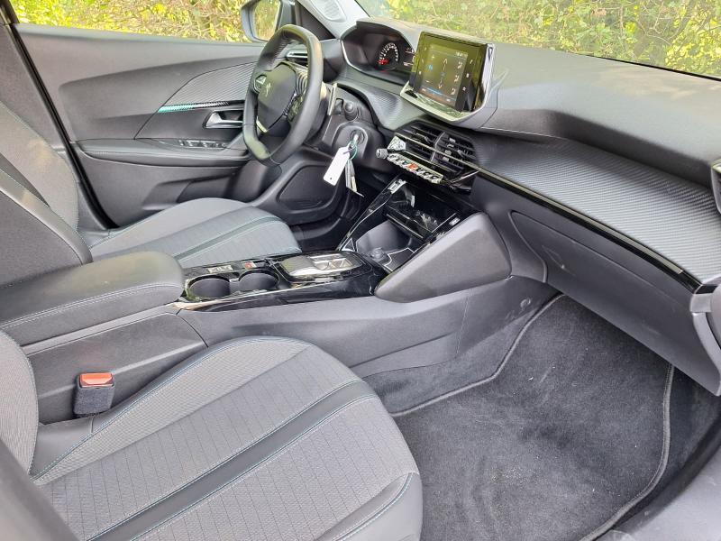 Peugeot 2008 II Allure, Auto's, Peugeot, Automaat, 1199 cc, Zwart, Bedrijf
