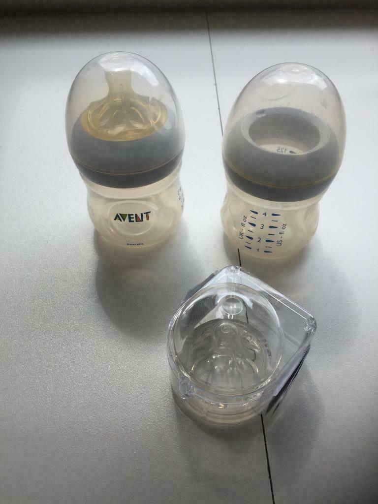 AVENT FLESJES - 125 ML + 1 nieuwe speen 3 euro/totaal, Ophalen of Verzenden, Zo goed als nieuw, Flessen- of potjesverwarmer
