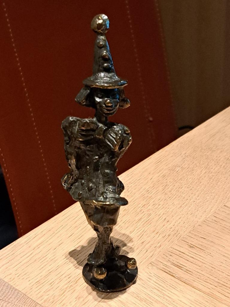 Sculpture de clown, Enlèvement
